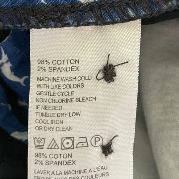 ✅HOST Pick✅ Tommy Bahama Shorts, 33 - Picture 7 of 7